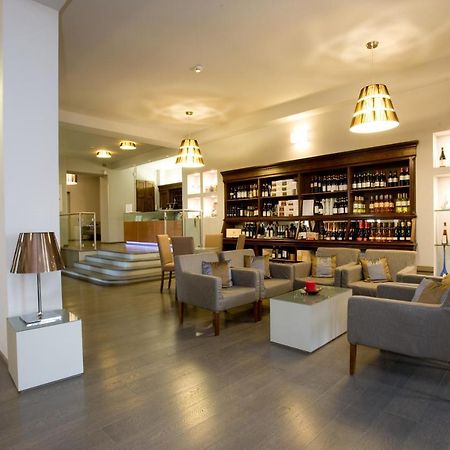 Hotel Castello Di Santa Vittoria Santa Vittoria d'Alba Екстер'єр фото