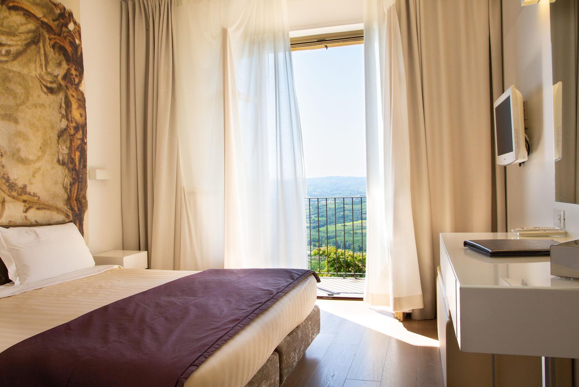Hotel Castello Di Santa Vittoria Santa Vittoria d'Alba Екстер'єр фото