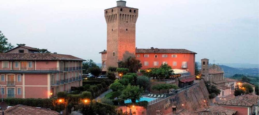 Hotel Castello Di Santa Vittoria Santa Vittoria d'Alba Екстер'єр фото